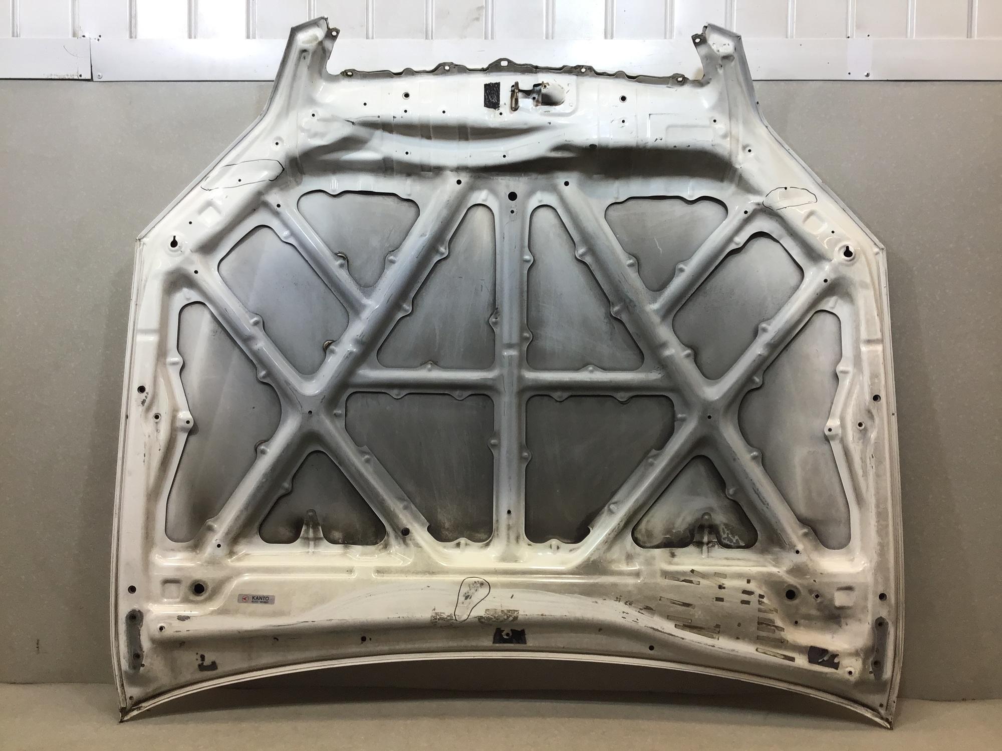 Капот, Toyota Mark II (X110) 2000 - 2004