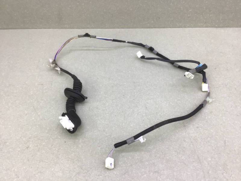 Проводка двери Toyota Rav 4 (A40) 2013> Проводка двери Toyota Rav 4 (A40) 2013>