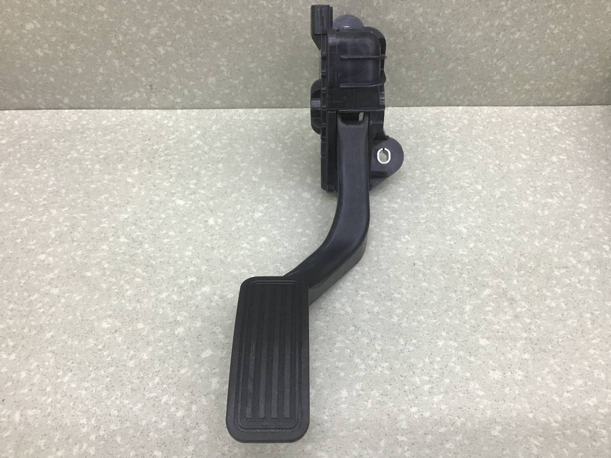 Педаль газа Mazda Mazda 6 (GG) 2002-2007