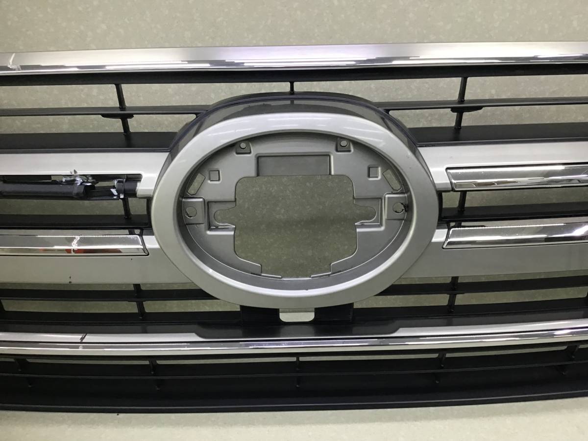 Решетка радиатора Toyota Land Cruiser 11 (VDJ200) 2007-2021 Решетка радиатора Toyota Land Cruiser 11 (VDJ200) 2007-2021