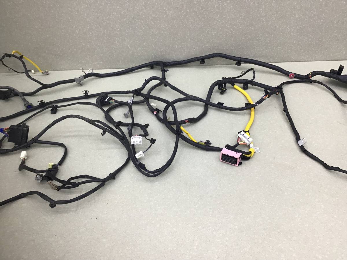 Проводка салона Hyundai Solaris 2 (HCR) 2017-2020