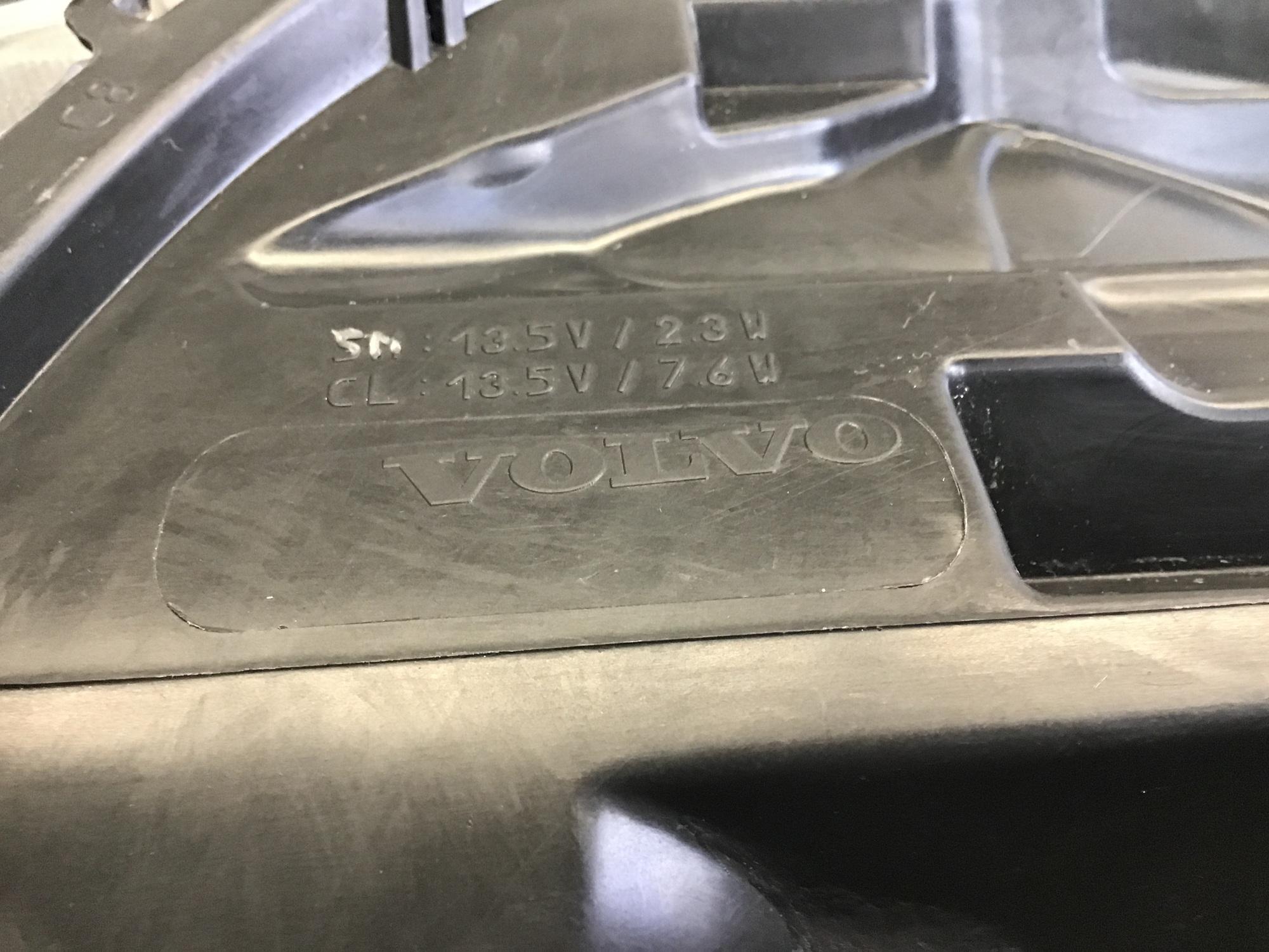 Фара правая, Volvo XC60 2008-2017