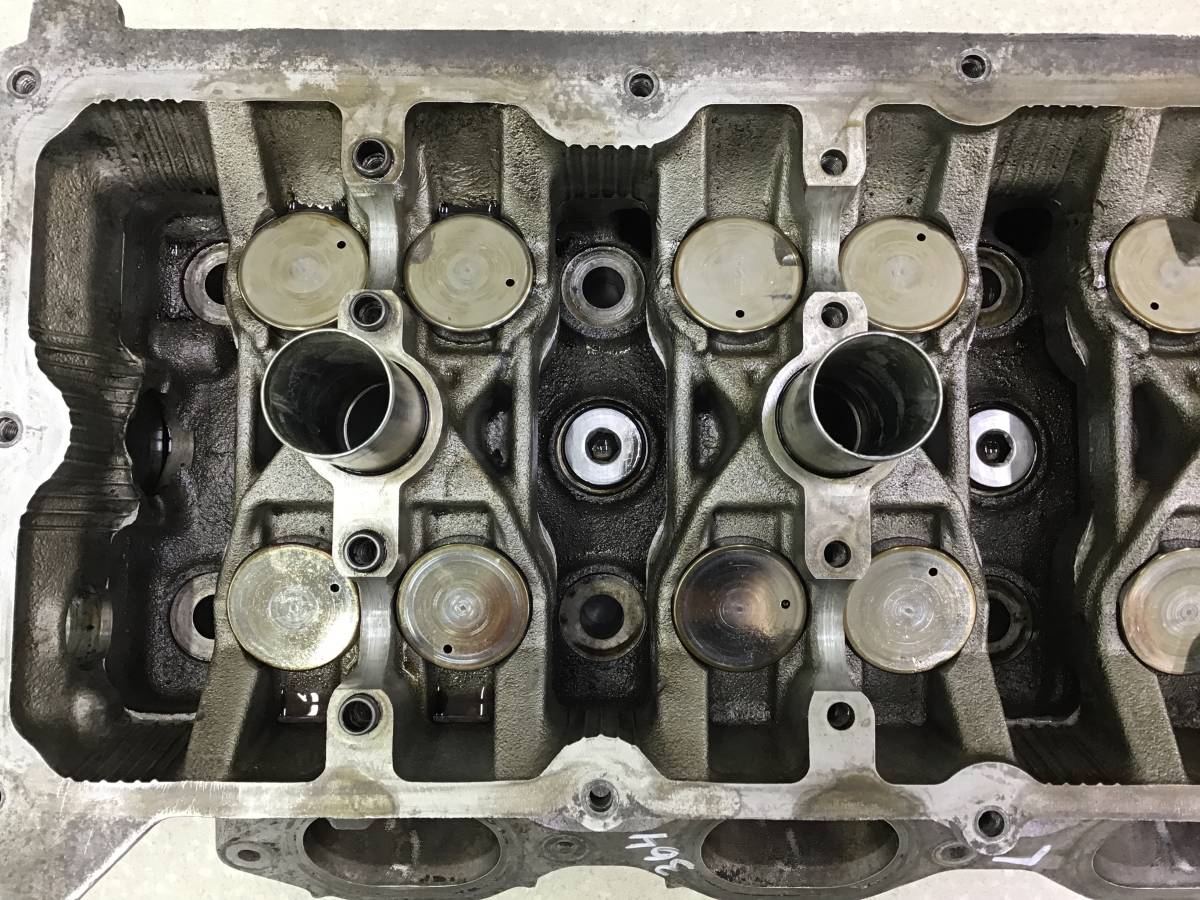 Головка блока цилиндров Infiniti QX56 (JA60) 2004-2010 Головка блока цилиндров Infiniti QX56 (JA60) 2004-2010