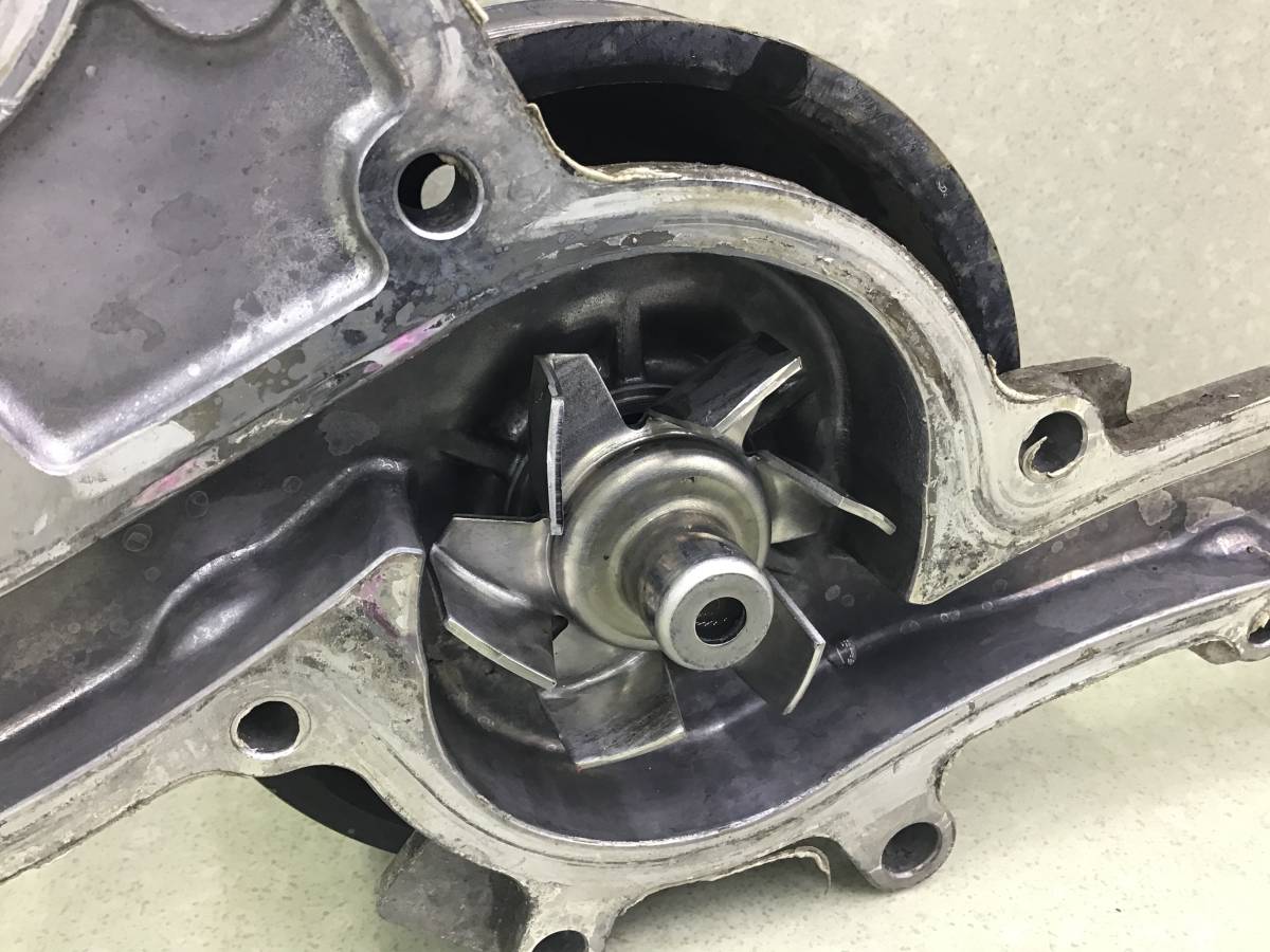 Насос водяной (помпа) Toyota Highlander (U50) 2013-2020