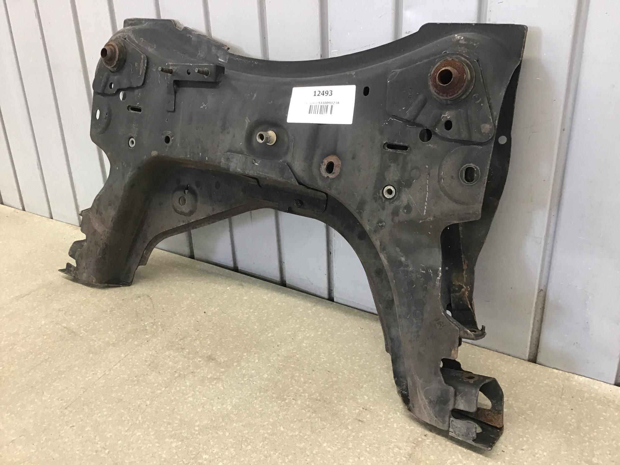Балка под ДВС Nissan Note (E11) 2006-2013 Балка под ДВС Nissan Note (E11) 2006-2013