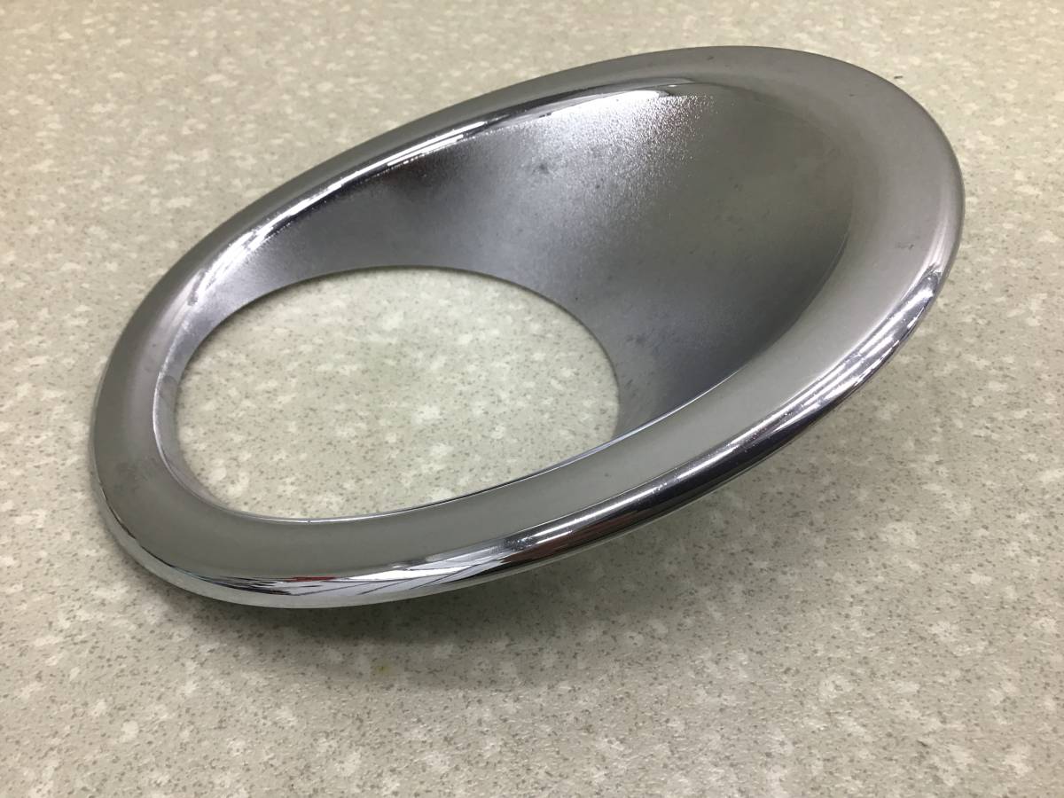 Рамка противотуманной фары правой Honda CR-V 2002-2006 Рамка противотуманной фары правой Honda CR-V 2002-2006