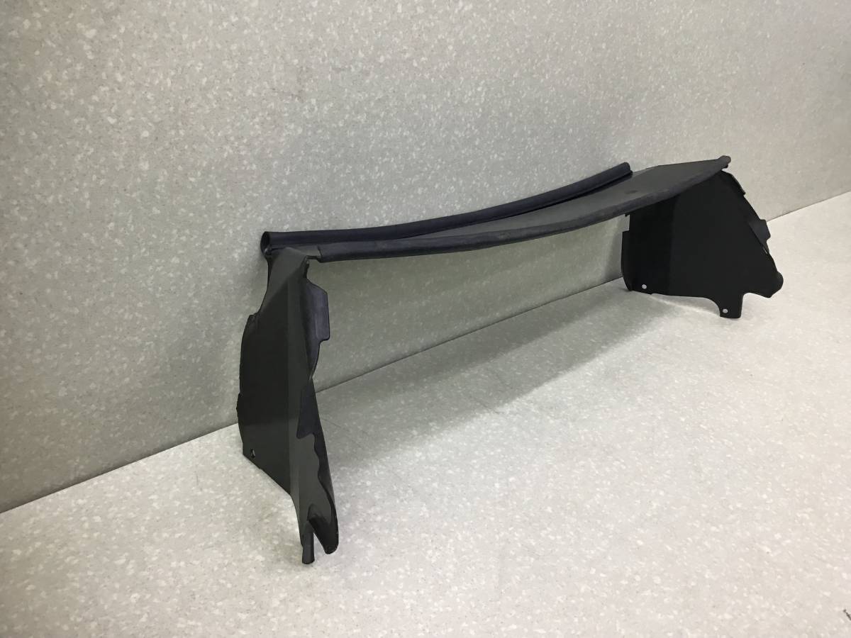 Воздуховод радиатора BMW X3 E83 2004-2010 Воздуховод радиатора BMW X3 E83 2004-2010