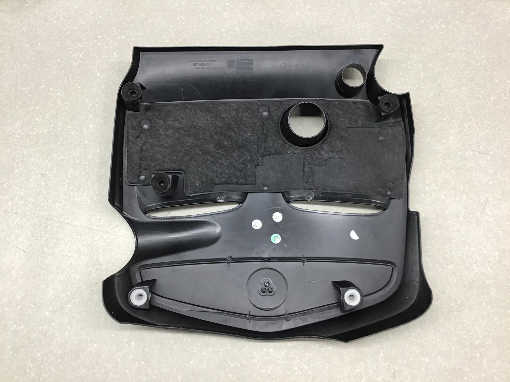 Накладка декоративная, Mercedes Benz CLA-klasse C117 2013-2019 Накладка декоративная, Mercedes Benz CLA-klasse C117 2013-2019