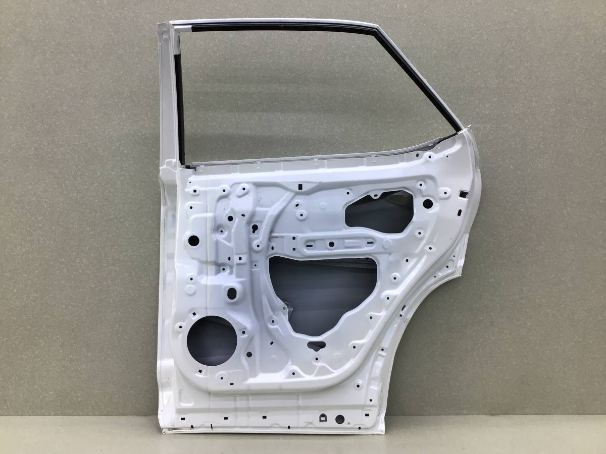 Дверь задняя правая Lexus RX 350 (AGL20W) 2015-2022 Дверь задняя правая Lexus RX 350 (AGL20W) 2015-2022