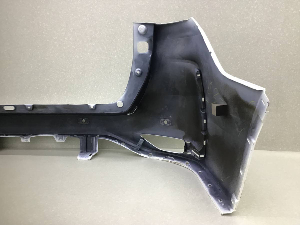 Бампер задний Toyota Fortuner (GUN156, TGN156) 2015-н.в. Бампер задний Toyota Fortuner (GUN156, TGN156) 2015-н.в.