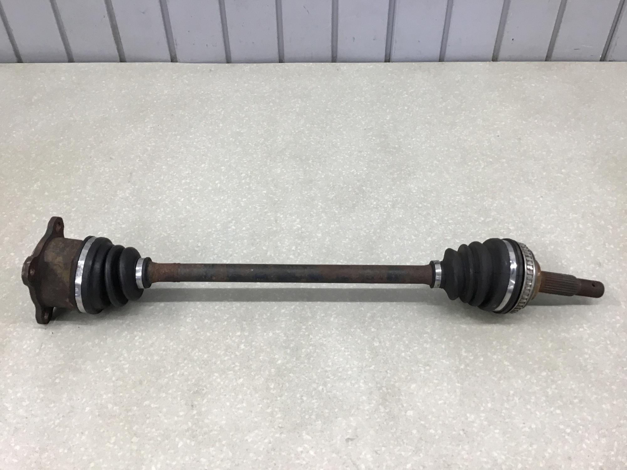 Полуось задняя правая, Toyota RAV 4 2000-2005 Полуось задняя правая, Toyota RAV 4 2000-2005