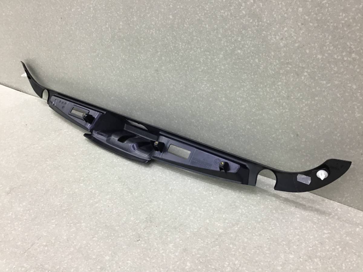 Обшивка двери багажника BMW GT F07 2008> Обшивка двери багажника BMW GT F07 2008>