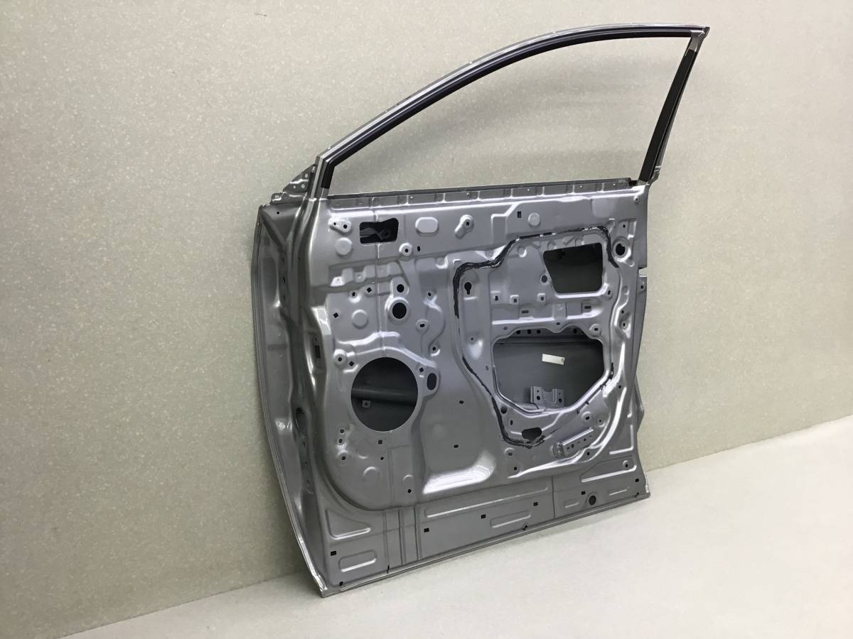 Дверь передняя правая Lexus NX 200 (ZGZ10) 2014-2021 Дверь передняя правая Lexus NX 200 (ZGZ10) 2014-2021