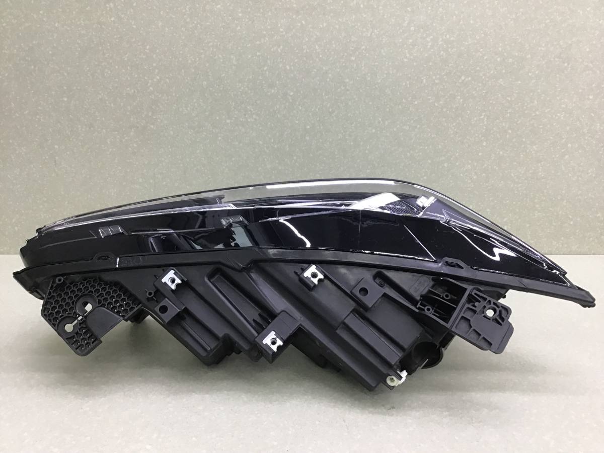 Фара правая Changan UNI-K 2020> Фара правая Changan UNI-K 2020>