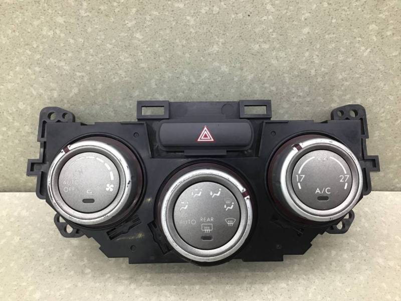 Блок управления климатической установкой Subaru Impreza (G12) 2007-2012