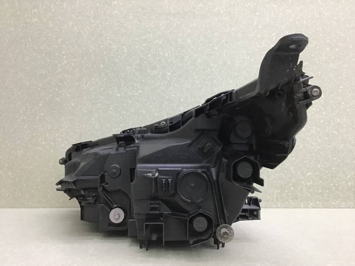 Фара правая Lexus NX 200 (ZGZ10) 2014-2021 Фара правая Lexus NX 200 (ZGZ10) 2014-2021