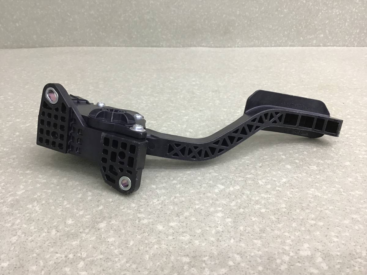 Педаль газа Toyota Highlander (U40) 2007-2013 Педаль газа Toyota Highlander (U40) 2007-2013