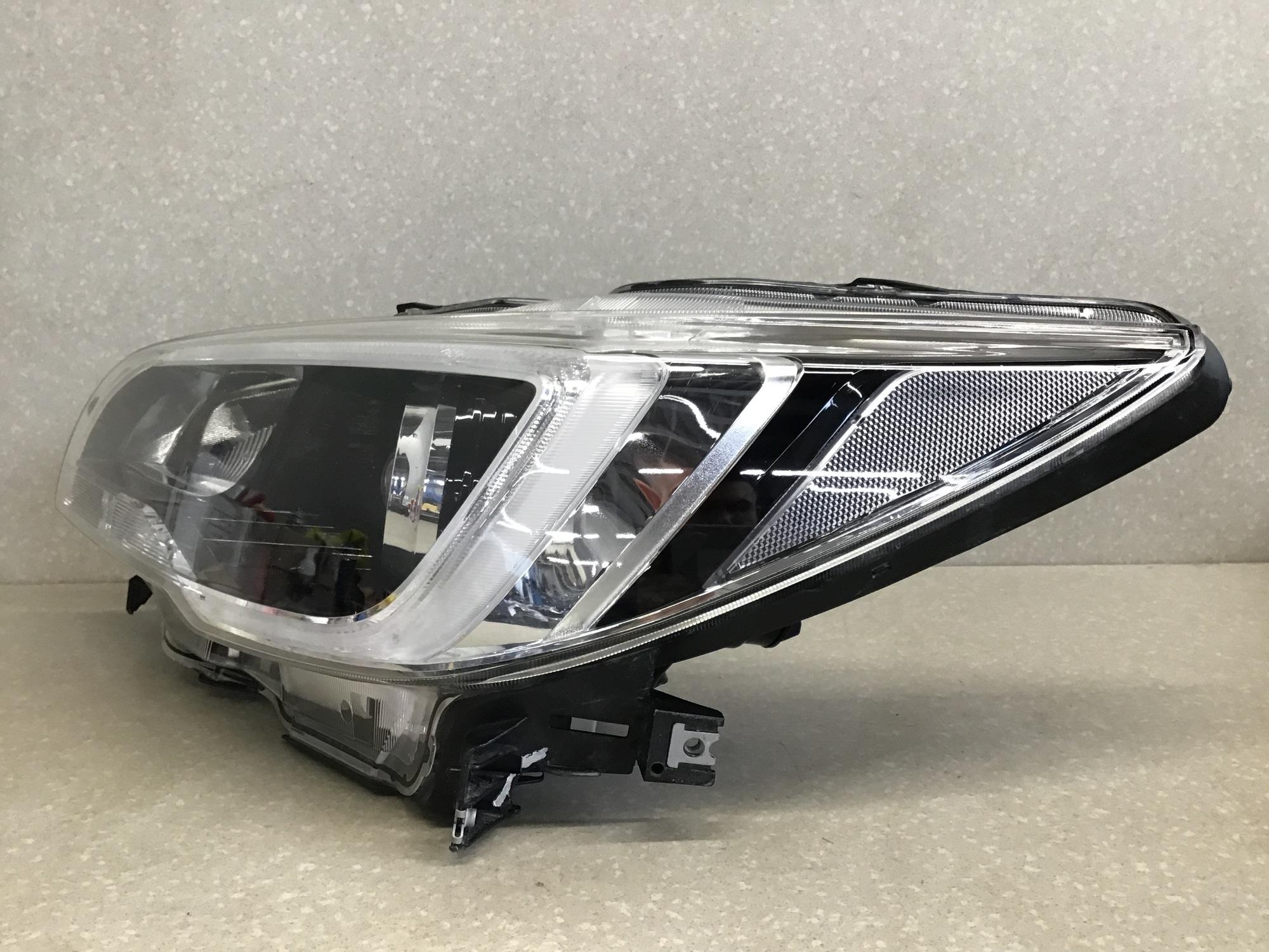 Фара левая Subaru Legacy (B14) 2010-2015 Фара левая Subaru Legacy (B14) 2010-2015