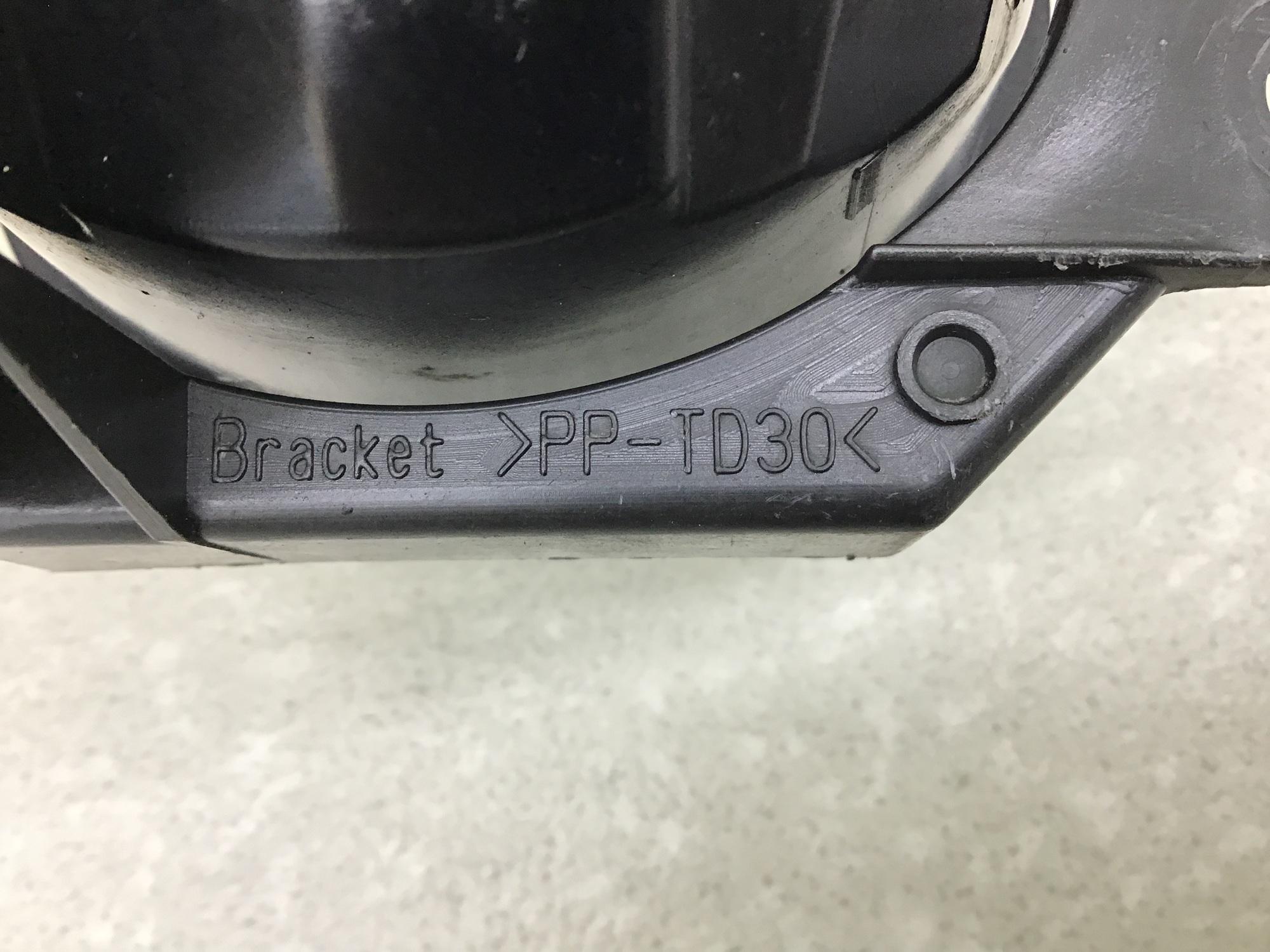 Фара противотуманная левая, Subaru Legacy Outback (B12) 1998-2003 Фара противотуманная левая, Subaru Legacy Outback (B12) 1998-2003