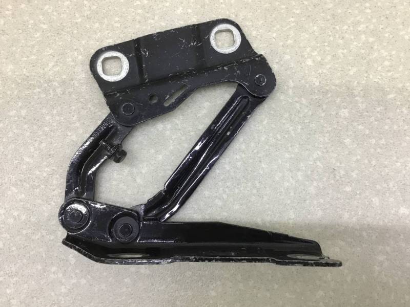 Петля капота правая Mercedes-Benz GL-Class (X164) 2006-2012 Петля капота правая Mercedes-Benz GL-Class (X164) 2006-2012