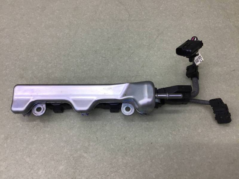 Рейка топливная (рампа) Toyota Land Cruiser (J300) 2021>