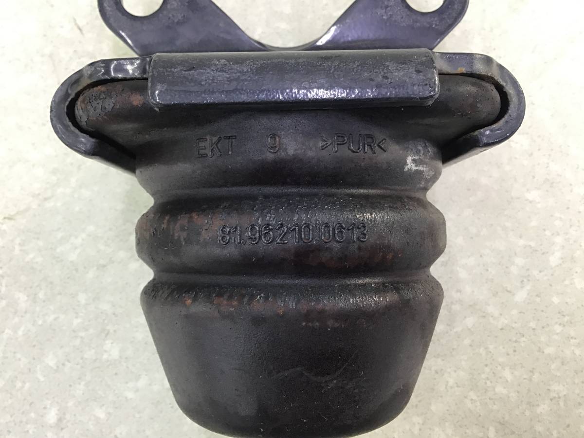 Отбойник передний MAN TGS 2007>