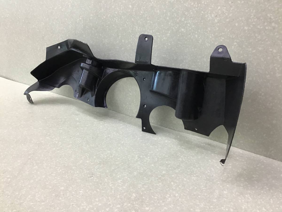 Пыльник (кузов наружные) BMW X5 E53 2000-2007 Пыльник (кузов наружные) BMW X5 E53 2000-2007