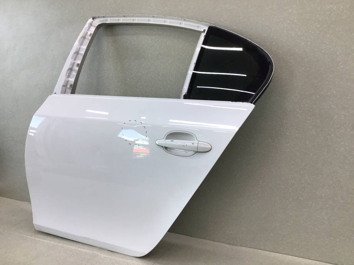 Дверь задняя левая BMW 5-series E60/E61 2003-2009 Дверь задняя левая BMW 5-series E60/E61 2003-2009
