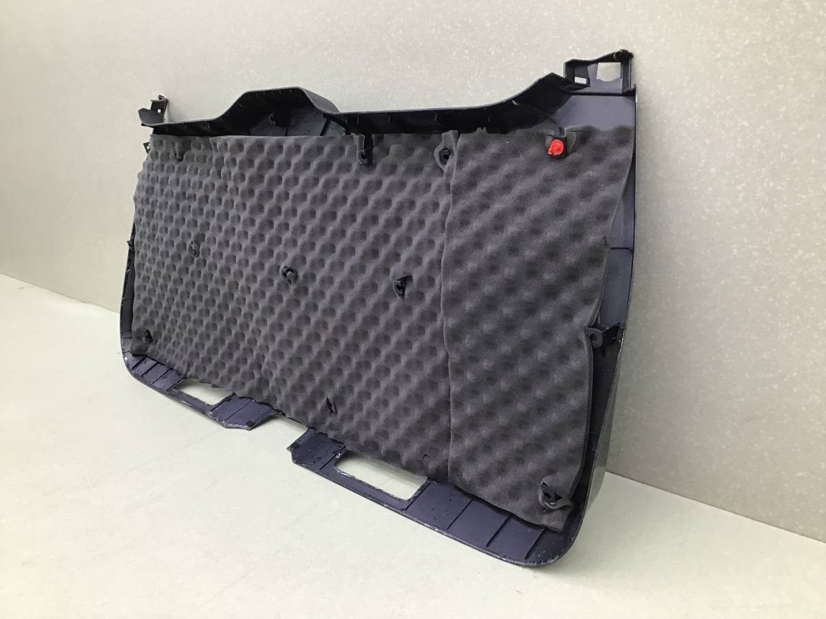 Обшивка двери багажника Toyota Land Cruiser (J300) 2021>