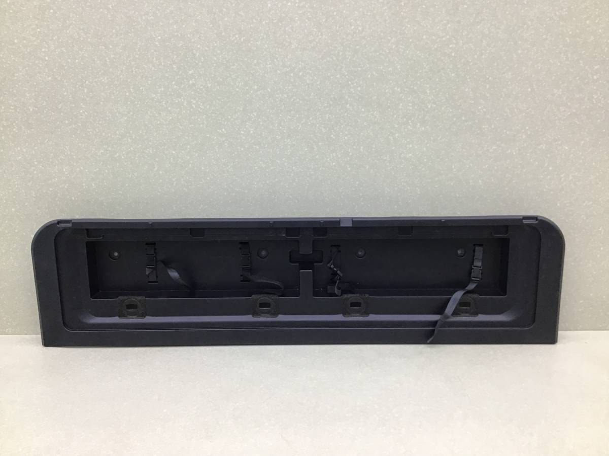 Обшивка двери багажника Toyota Land Cruiser 11 (VDJ200) 2007-2021 Обшивка двери багажника Toyota Land Cruiser 11 (VDJ200) 2007-2021