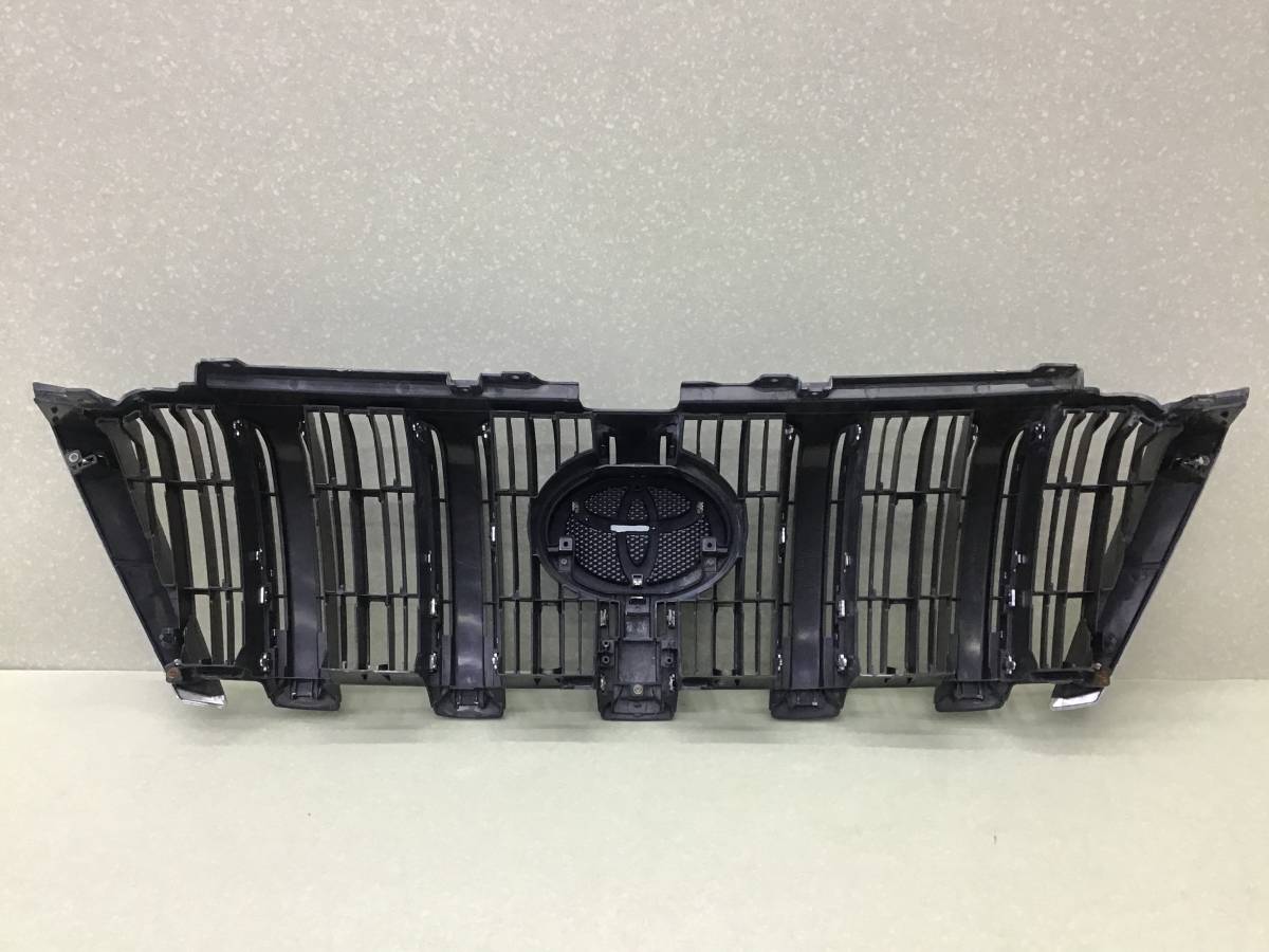 Решетка радиатора Toyota Land Cruiser Prado (J150) 2009>