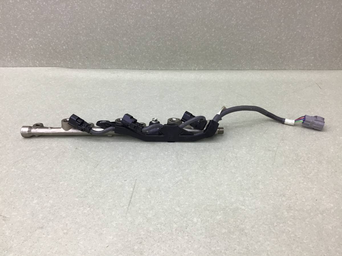 Рейка топливная (рампа) Toyota Land Cruiser (J300) 2021>