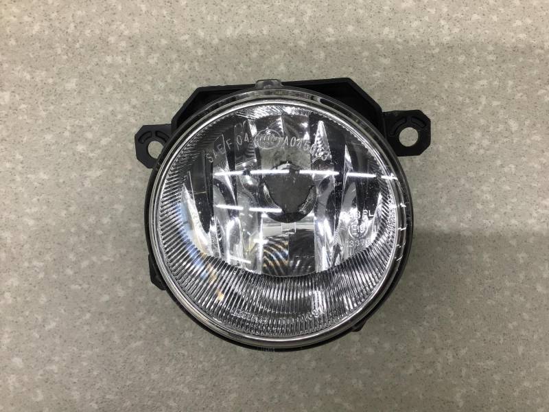 Фара противотуманная левая, Subaru Legacy Outback (B12) 1998-2003 Фара противотуманная левая, Subaru Legacy Outback (B12) 1998-2003