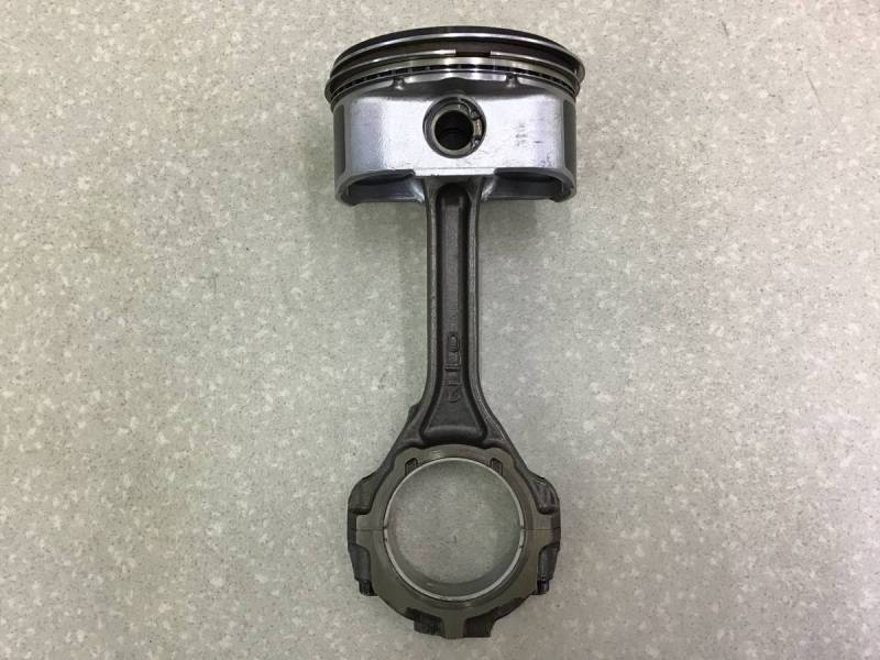 Поршень с шатуном Infiniti QX56 (JA60) 2004-2010 Поршень с шатуном Infiniti QX56 (JA60) 2004-2010