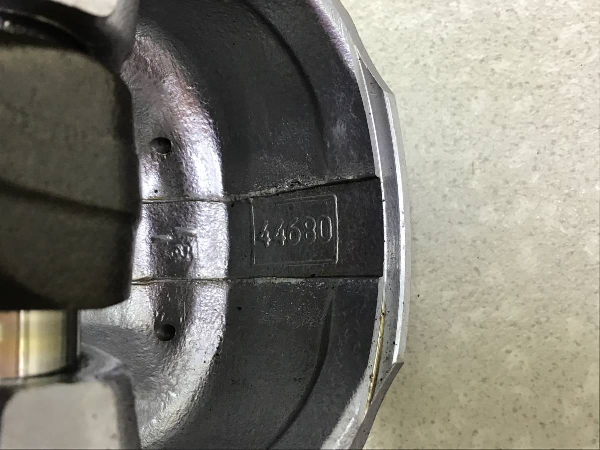 Поршень с шатуном Infiniti QX56 (JA60) 2004-2010 Поршень с шатуном Infiniti QX56 (JA60) 2004-2010