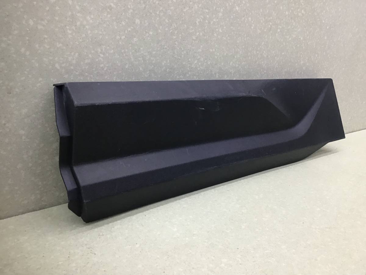 Накладка двери задней правой Geely Coolray SX11 2018>