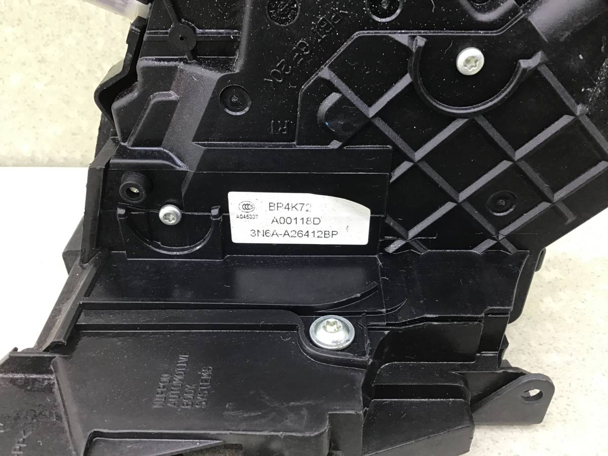 Замок двери задней правой Mazda 3 (BK) 2002-2009 Замок двери задней правой Mazda 3 (BK) 2002-2009