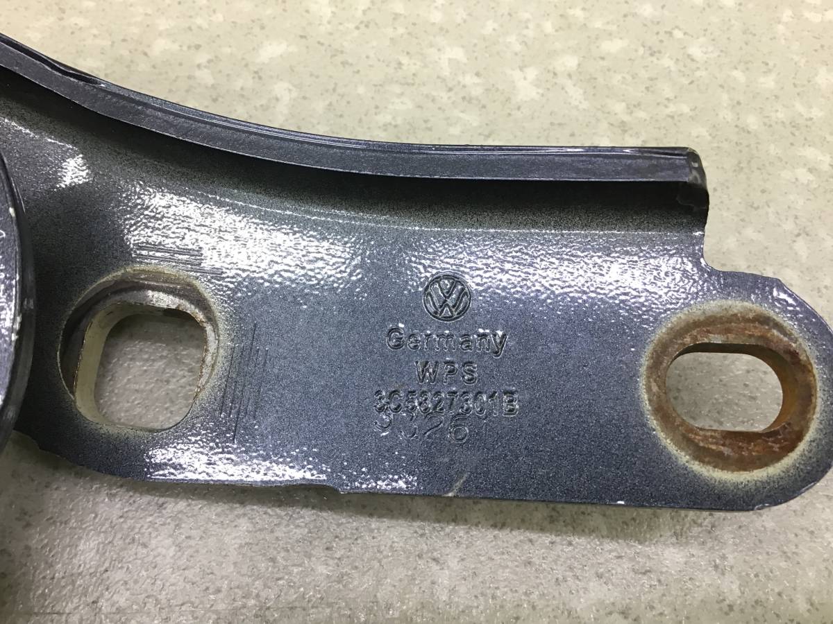 Петля крышки багажника Volkswagen Passat B6 2005-2010 Петля крышки багажника Volkswagen Passat B6 2005-2010