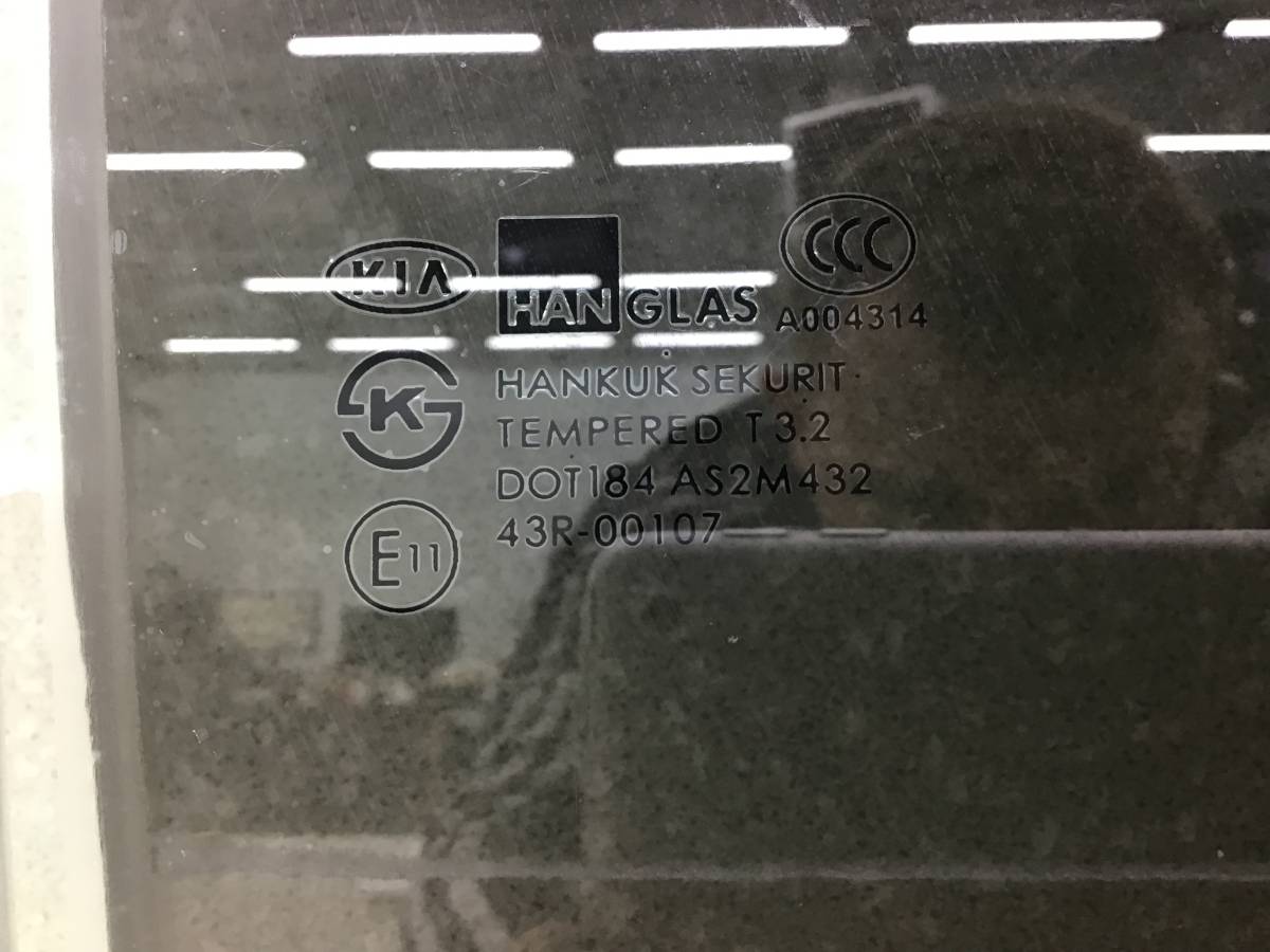 Стекло двери задней правой Kia Cerato 1 (LD) 2004-2008 Стекло двери задней правой Kia Cerato 1 (LD) 2004-2008