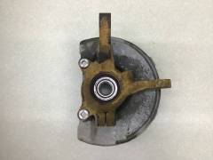 Кулак поворотный передний правый Mitsubishi Outlander (GF) 2012>