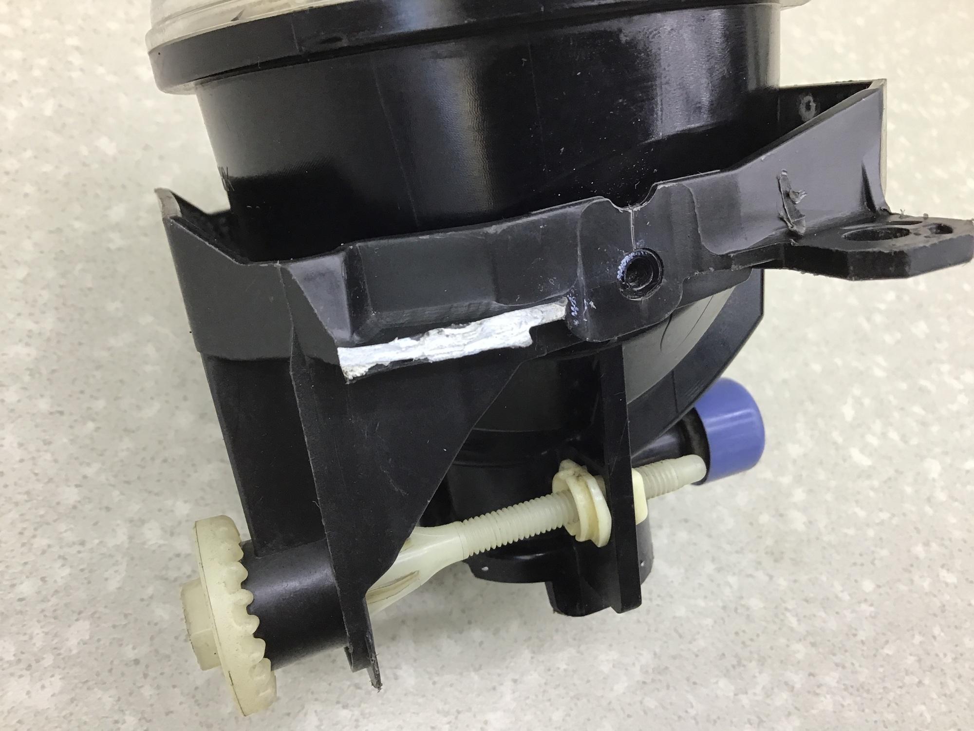 Фара противотуманная левая, Subaru Legacy Outback (B12) 1998-2003 Фара противотуманная левая, Subaru Legacy Outback (B12) 1998-2003