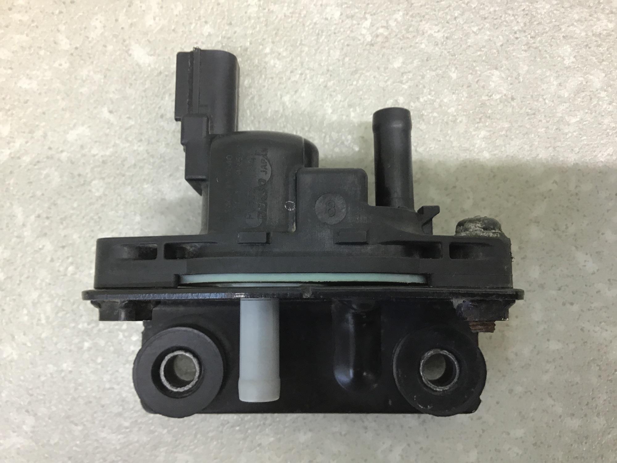 Клапан электромагнитный Honda Civic 4D (FD1, FD2, FD3) 2006-2012