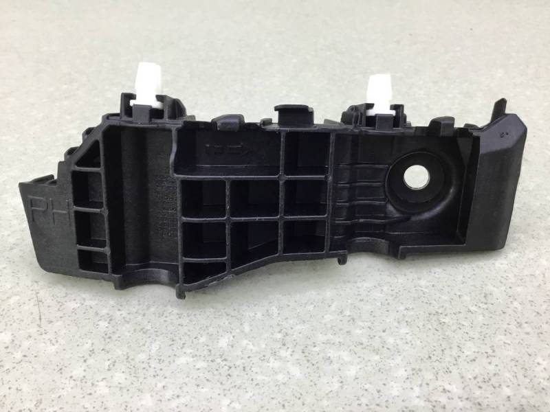 Кронштейн переднего бампера правый Hyundai Creta (GS) 2016-2021