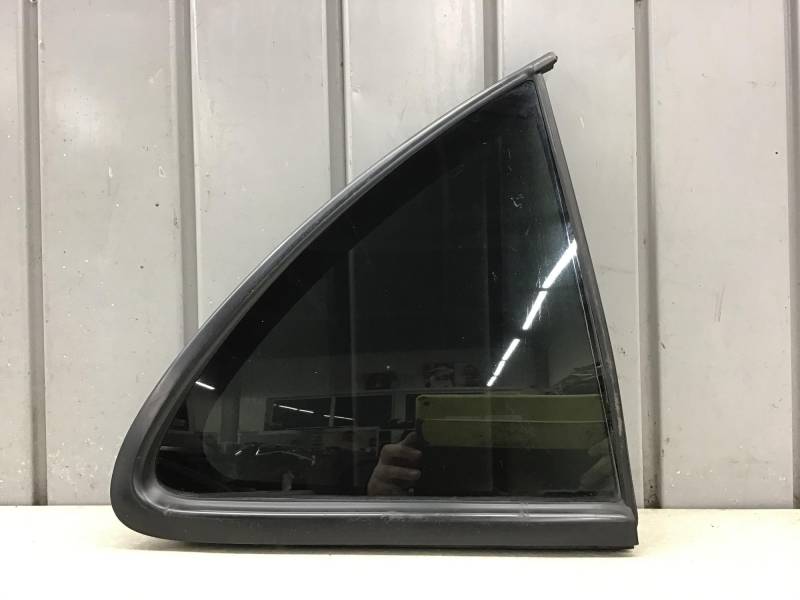 Стекло двери задней правой, Nissan Almera N16 2000-2006