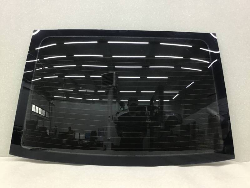 Стекло заднее Opel Vectra (C) 2002-2008