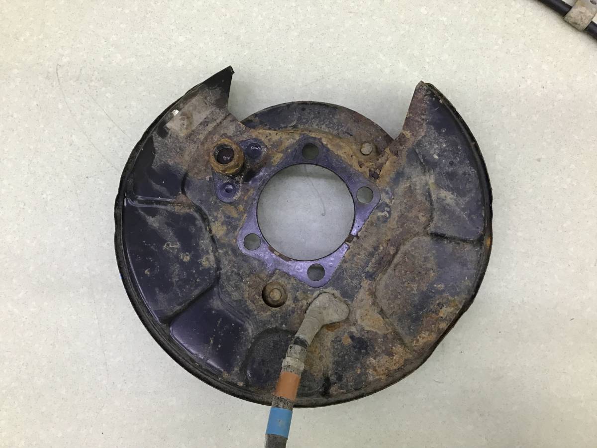 Щит опорный Toyota Rav 4 (A40) 2013>