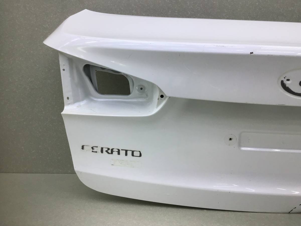 Крышка багажника Kia Cerato 3 (YD) 2013-2020 Крышка багажника Kia Cerato 3 (YD) 2013-2020
