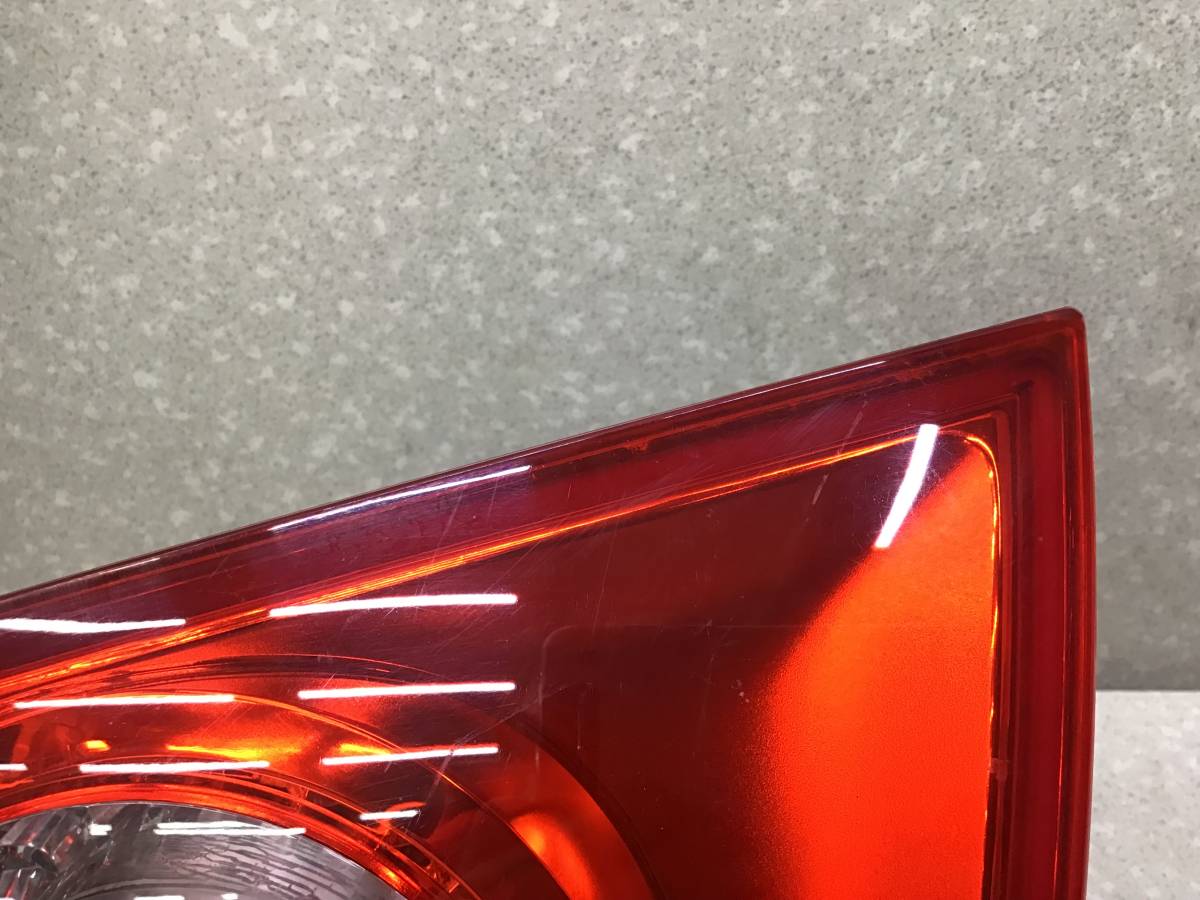 Фонарь задний внутренний правый Volkswagen Passat B6 2005-2010 Фонарь задний внутренний правый Volkswagen Passat B6 2005-2010