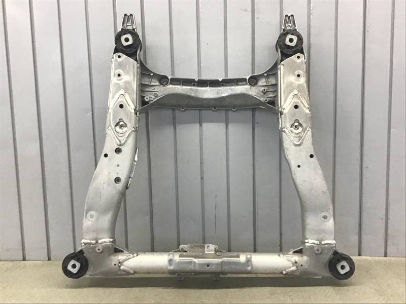 Балка под ДВС Honda Legend 2006-2011 Балка под ДВС Honda Legend 2006-2011