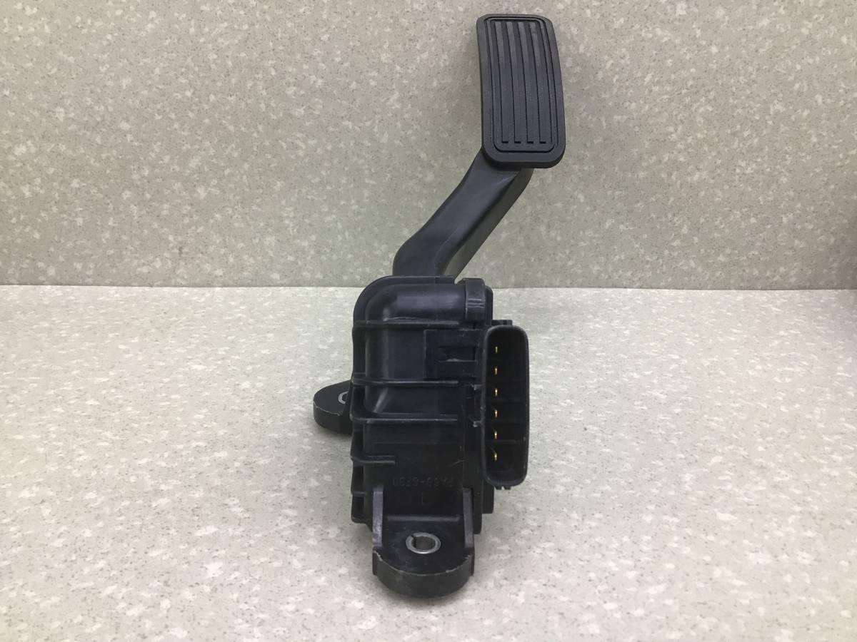 Педаль газа Mazda Mazda 6 (GG) 2002-2007